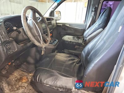 Zdjęcie 7 z 13 samochodu: 2007 CHEVROLET EXPRESS G1500 VIN:1GCFH15T471238238 - miniatura