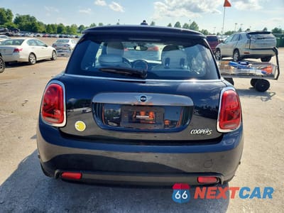 Zdjęcie 6 z 12 samochodu: 2020 MINI COOPER SE VIN:WMWXP3C01L2M28544 - miniatura