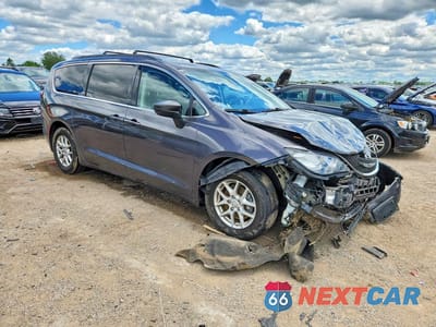 Czwarte zdjęcie samochodu z boku: 2020 CHRYSLER VOYAGER LXI VIN:2C4RC1DG0LR286163 - miniatura