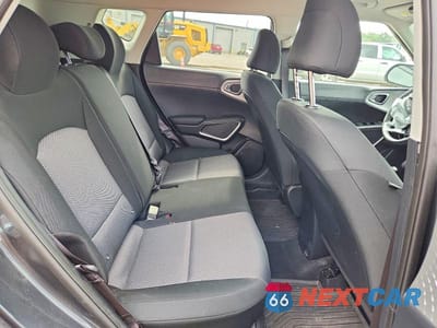 Zdjęcie 10 z 12 samochodu: 2025 KIA SOUL VIN:KNDJ23AU1S7259530 - miniatura