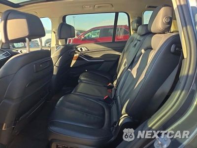 Zdjęcie 6 z 14 samochodu: 2019 BMW X7 XDRIVE50I VIN:5UXCX4C53KLS35998 - miniatura