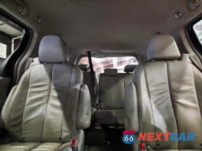 Zdjęcie 10 z 13 samochodu: 2014 TOYOTA SIENNA XLE 7-PASSENGER VIN:5TDDK3DC0ES090711 - miniatura