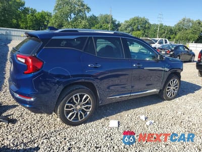 Trzecie zdjęcie samochodu z tyłu: 2022 GMC TERRAIN DENALI VIN:3GKALXEV3NL188231 - miniatura