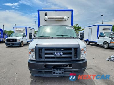 Piąte zdjęcie samochodu w środku: 2023 FORD E350 REFRIGERATED BOX TRUCK VIN:1FDWE3FKXPDD14758 - miniatura