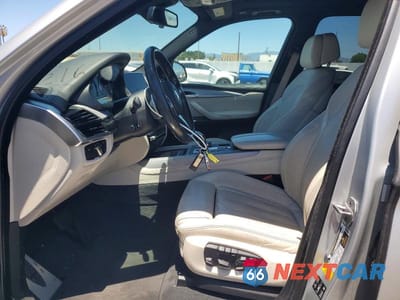 Zdjęcie 7 z 13 samochodu: 2018 BMW X5 XDRIVE35I VIN:5UXKR0C50J0X88204 - miniatura