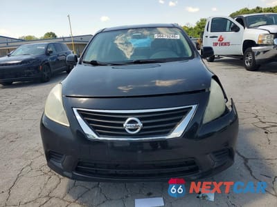 Piąte zdjęcie samochodu w środku: 2014 NISSAN VERSA 1.6 SV VIN:3N1CN7AP6EL833205 - miniatura