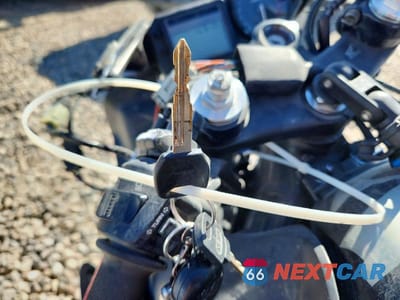 Zdjęcie 8 z 10 samochodu: 2004 HONDA CBR600 F4 VIN:JH2PC35034M501499 - miniatura