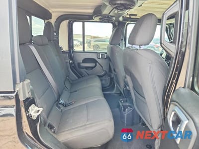 Zdjęcie 10 z 12 samochodu: 2023 JEEP GLADIATOR SPORT VIN:1C6HJTAG8PL506401 - miniatura