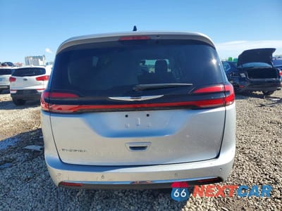 Zdjęcie 6 z 14 samochodu: 2024 CHRYSLER PACIFICA TOURING L VIN:2C4RC1BG0RR182946 - miniatura