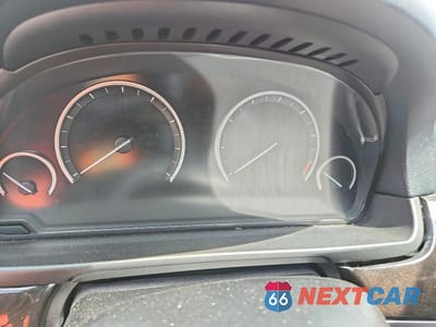 Zdjęcie 9 z 12 samochodu: 2014 BMW 535 XI VIN:WBA5B3C58ED536748 - miniatura