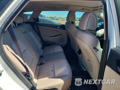 Zdjęcie 10 z 13 samochodu: 2017 HYUNDAI TUCSON VALUE VIN:KM8J3CA22HU571695 - miniatura