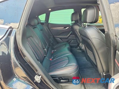 Zdjęcie 11 z 13 samochodu: 2017 MASERATI LEVANTE S LUXURY VIN:ZN661YUL1HX241268 - miniatura