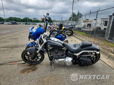 Trzecie zdjęcie samochodu z tyłu: 2013 HARLEY-DAVIDSON FXSB BREAKOUT VIN:1HD1BFV28DB049547 - miniatura
