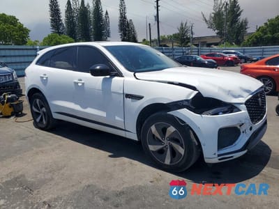 Czwarte zdjęcie samochodu z boku: 2024 JAGUAR F-PACE R-DYNAMIC S VIN:SADCT2EX3RA736030 - miniatura