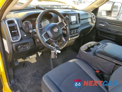 Zdjęcie 8 z 12 samochodu: 2019 RAM 5500 VIN:3C7WRMDL6KG645734 - miniatura