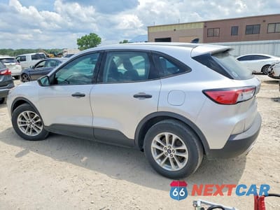 Drugie zdjęcie samochodu z przodu: 2020 FORD ESCAPE S VIN:1FMCU0F63LUA47027 - miniatura