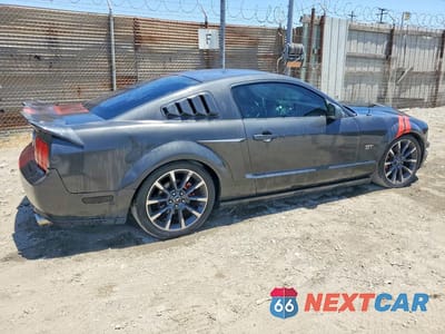 Trzecie zdjęcie samochodu z tyłu: 2007 FORD MUSTANG GT VIN:1ZVFT82H675229408 - miniatura