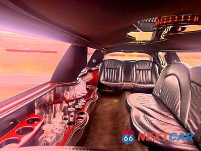 Zdjęcie 11 z 14 samochodu: 2005 LINCOLN TOWN CAR EXECUTIVE VIN:1L1FM88W85Y609574 - miniatura