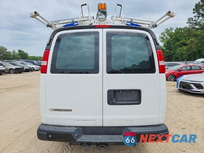 Zdjęcie 6 z 13 samochodu: 2020 CHEVROLET EXPRESS G2500 VIN:1GCWGAFP2L1277473 - miniatura