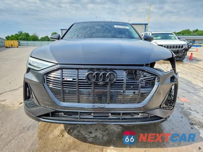 Piąte zdjęcie samochodu w środku: 2022 AUDI E-TRON SPORTBACK PRESTIGE VIN:WA13AAGE4NB025457 - miniatura