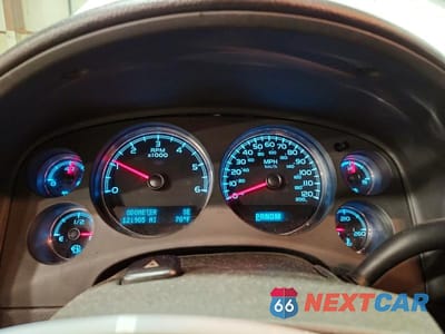 Zdjęcie 9 z 13 samochodu: 2011 CHEVROLET SUBURBAN K1500 VIN:1GNSK5E36BR260055 - miniatura