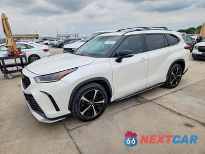 2021 TOYOTA HIGHLANDER XSE 5TDLZRAH1MS065440 - główne zdjęcie licytacji z USA - miniatura