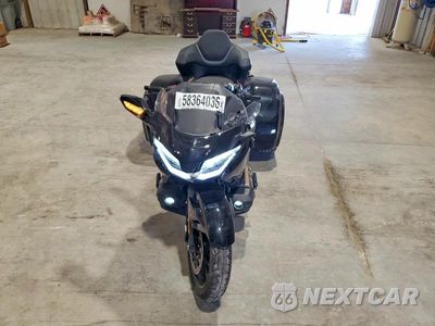 Piąte zdjęcie samochodu w środku: 2023 HONDA GL1800 D VIN:JH2SC7950PK501029 - miniatura