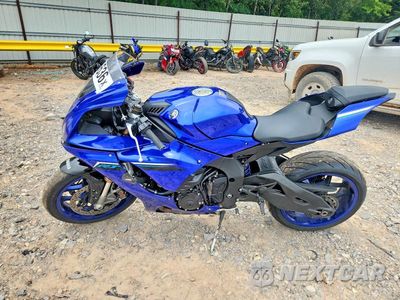 Trzecie zdjęcie samochodu z tyłu: 2025 YAMAHA YZF1000 VIN:JYARNA7E0SA000542 - miniatura