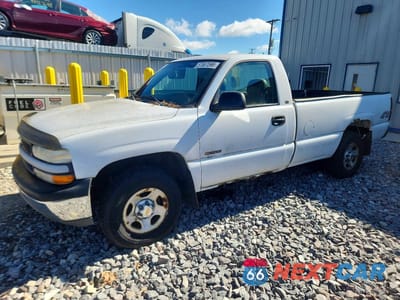 2000 CHEVROLET SILVERADO K1500 1GCEK14T5YE330905 - główne zdjęcie licytacji z USA - miniatura