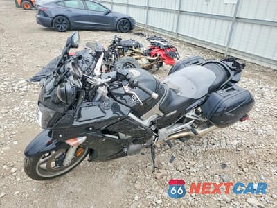 Trzecie zdjęcie samochodu z tyłu: 2008 YAMAHA FJR1300 A VIN:JYARP15E78A005808 - miniatura