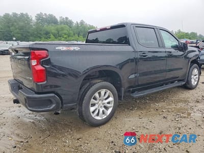 Trzecie zdjęcie samochodu z tyłu: 2022 CHEVROLET SILVERADO LTD K1500 CUSTOM VIN:1GCPYBEK8NZ171854 - miniatura