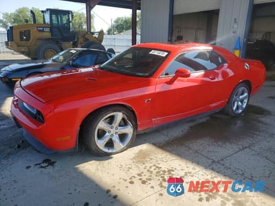 2014 DODGE CHALLENGER SXT 2C3CDYAG6EH304226 - główne zdjęcie licytacji z USA - miniatura