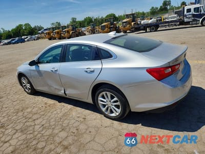 Drugie zdjęcie samochodu z przodu: 2018 CHEVROLET MALIBU LT VIN:1G1ZD5ST9JF125120 - miniatura