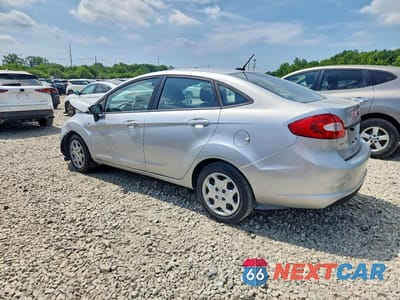 Drugie zdjęcie samochodu z przodu: 2013 FORD FIESTA SE VIN:3FADP4BJ2DM217987 - miniatura