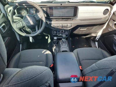 Zdjęcie 8 z 13 samochodu: 2025 JEEP WRANGLER SPORT VIN:1C4PJXDN5SW500200 - miniatura