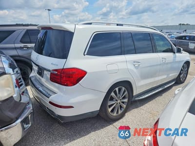 Trzecie zdjęcie samochodu z tyłu: 2014 MERCEDES-BENZ GL 450 4MATIC VIN:4JGDF7CE7EA423509 - miniatura