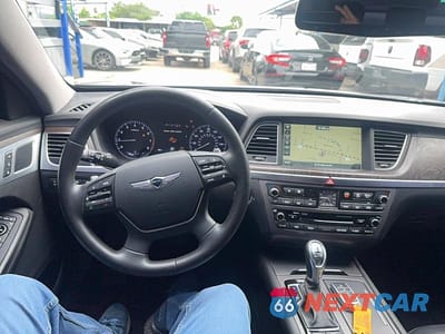 Zdjęcie 9 z 10 samochodu: 2017 GENESIS G80 3.8 VIN:KMHGN4JE0HU210311 - miniatura