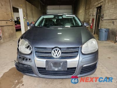 Piąte zdjęcie samochodu w środku: 2009 VOLKSWAGEN JETTA S VIN:3VWJM71K99M093965 - miniatura