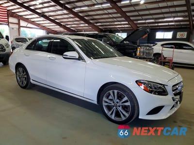 Czwarte zdjęcie samochodu z boku: 2019 MERCEDES-BENZ C 300 4MATIC VIN:55SWF8EBXKU296083 - miniatura