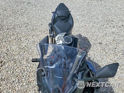 Piąte zdjęcie samochodu w środku: 2025 KAWASAKI EX500 A/B VIN:ML5EXGJ17SDA70752 - miniatura