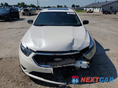 Piąte zdjęcie samochodu w środku: 2013 FORD TAURUS SHO VIN:1FAHP2KT9DG201125 - miniatura