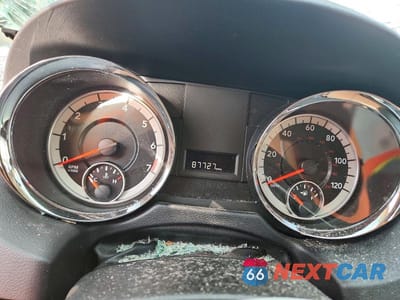 Zdjęcie 9 z 13 samochodu: 2015 DODGE GRAND CARAVAN SXT VIN:2C4RDGCG7FR663335 - miniatura