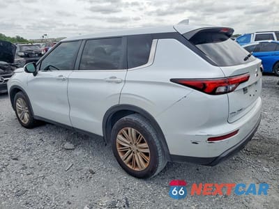 Drugie zdjęcie samochodu z przodu: 2024 MITSUBISHI OUTLANDER ES VIN:JA4J3UA80RZ014300 - miniatura