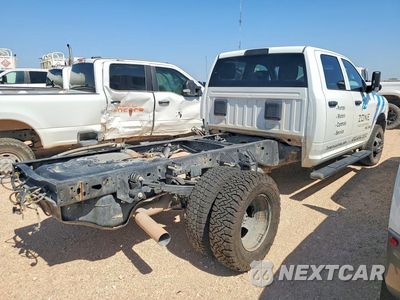 Trzecie zdjęcie samochodu z tyłu: 2022 RAM 3500 VIN:3C7WRTCL2NG398146 - miniatura