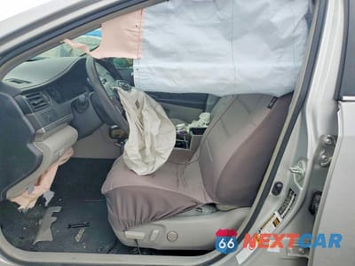 Zdjęcie 7 z 12 samochodu: 2012 TOYOTA CAMRY LE VIN:4T1BF1FK7CU028361 - miniatura