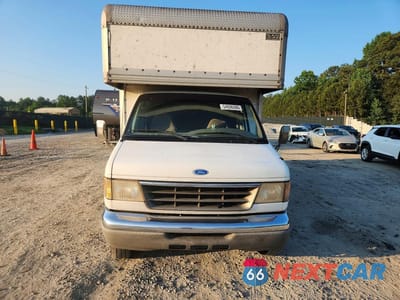 Piąte zdjęcie samochodu w środku: 1994 FORD E350 BOX TRUCK VIN:1FDKE30G9RHB88228 - miniatura