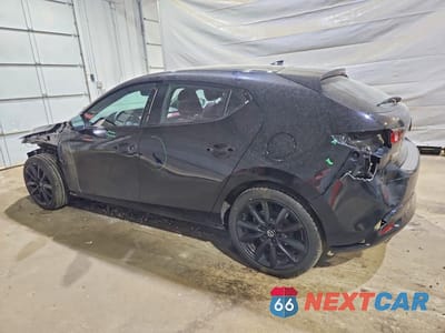 Drugie zdjęcie samochodu z przodu: 2024 MAZDA 3 PREMIUM VIN:JM1BPAMM0R1652132 - miniatura