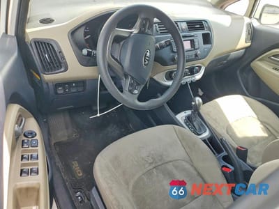Zdjęcie 8 z 12 samochodu: 2015 KIA RIO LX VIN:KNADM4A37F6467196 - miniatura