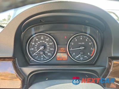 Zdjęcie 9 z 12 samochodu: 2009 BMW 328 XI SULEV VIN:WBAWV53519P080118 - miniatura