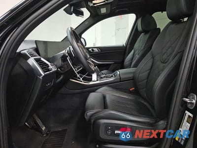 Zdjęcie 7 z 13 samochodu: 2025 BMW X5 XDRIVE50E VIN:5UX43EU08S9Y42193 - miniatura